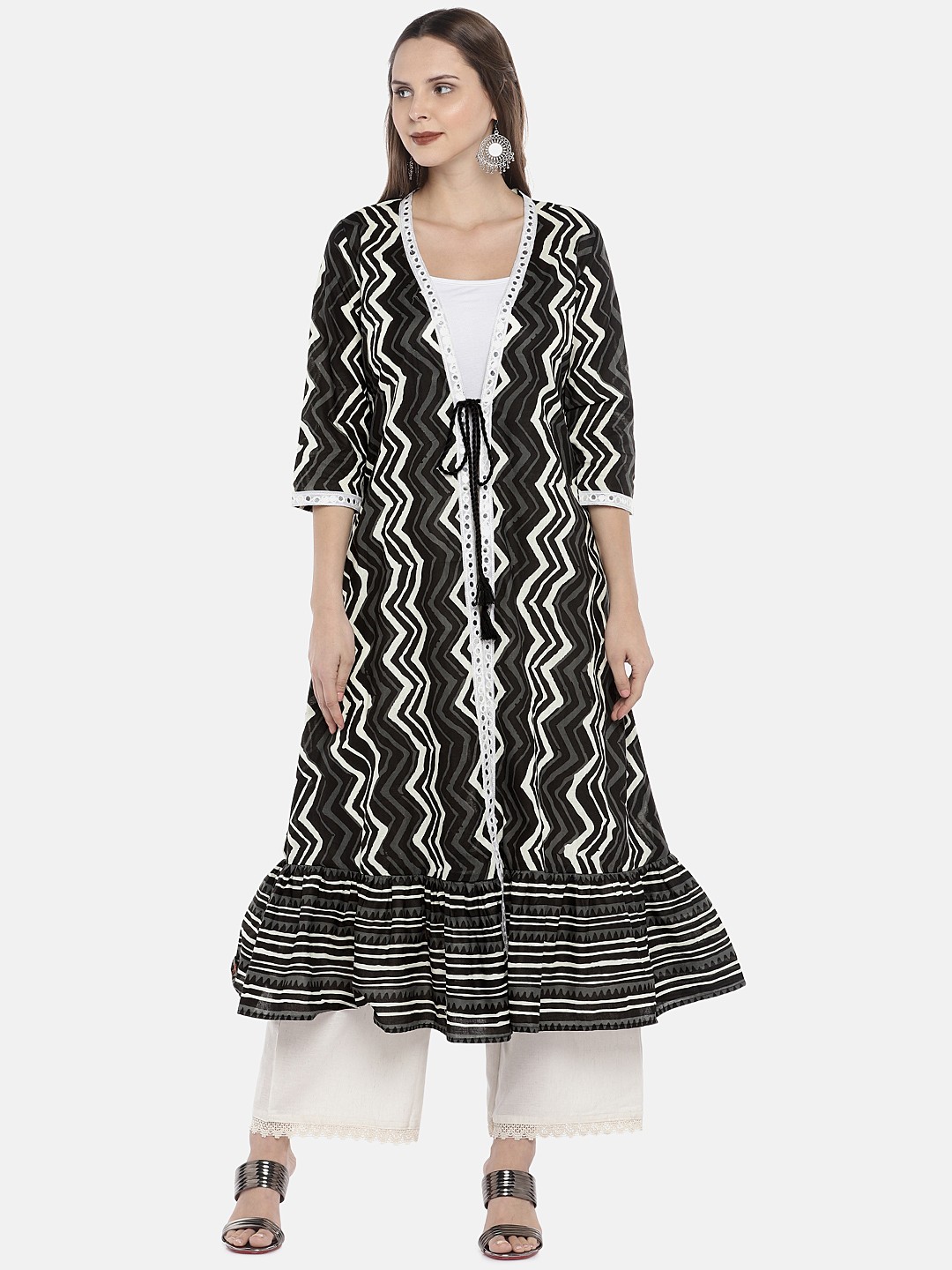 

Globus Women Black & White Printed Anarkali Kurta