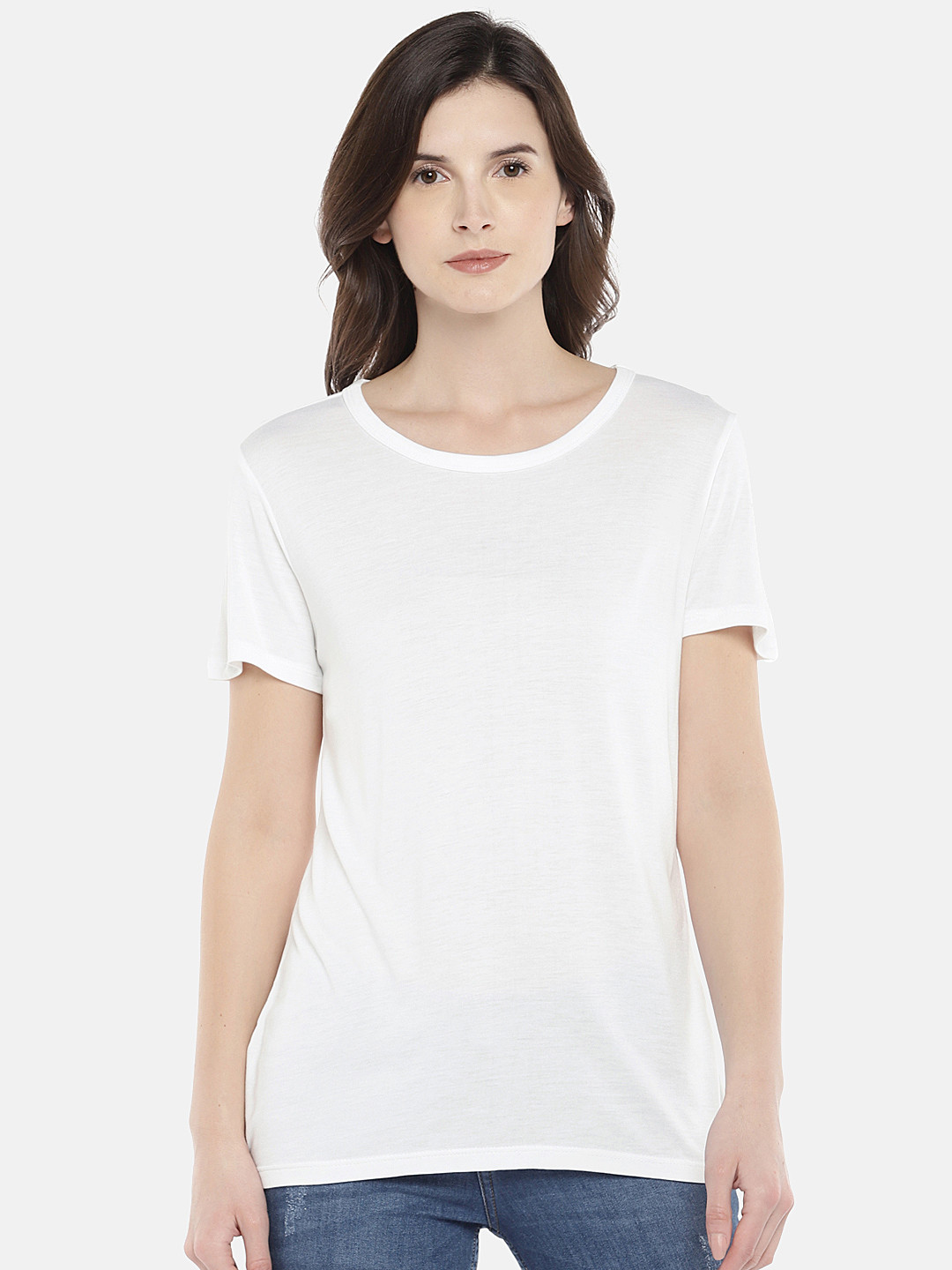 

Globus Women White Solid Round Neck T-shirt