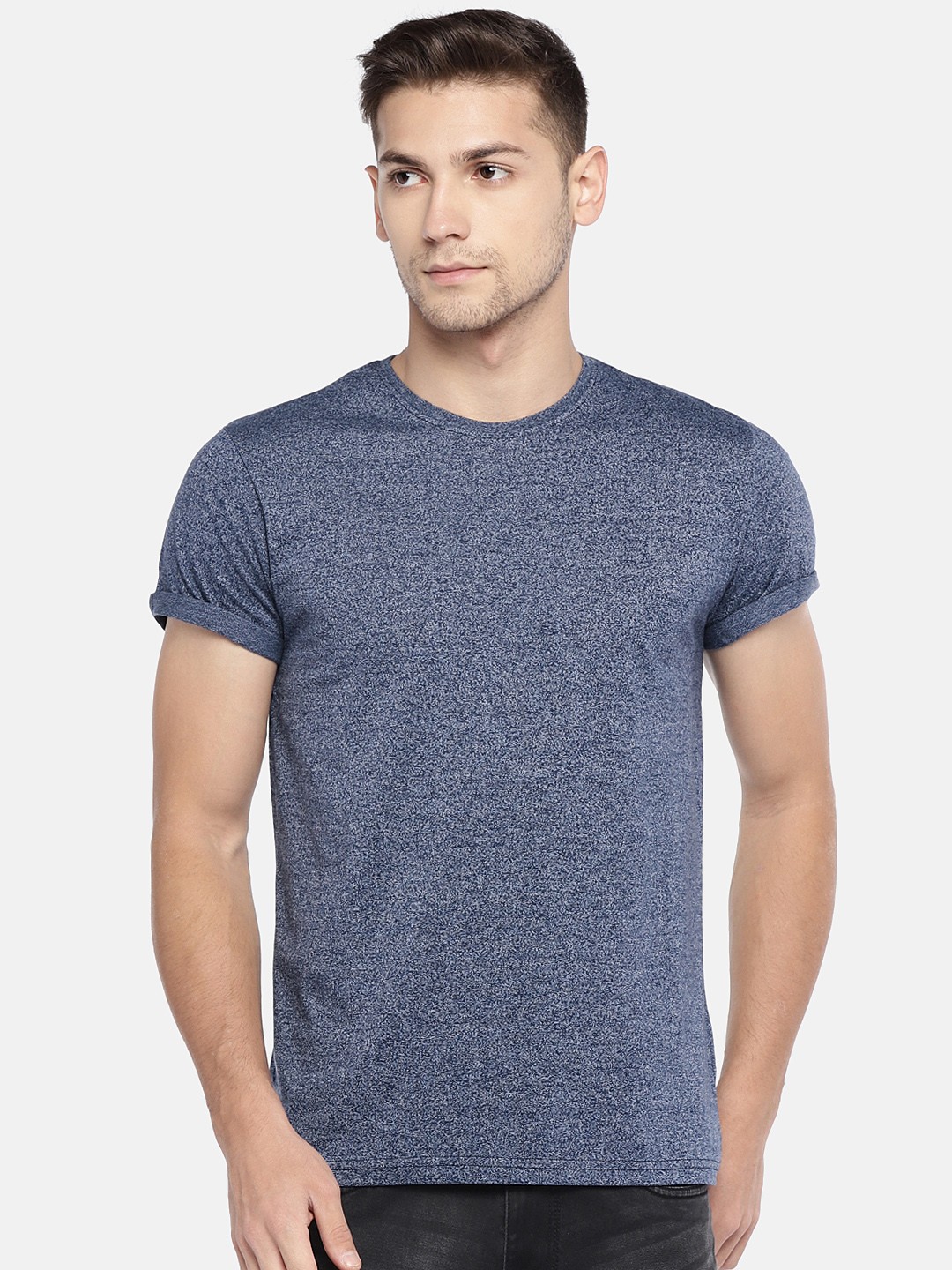 

Globus Men Blue Solid Round Neck T-shirt