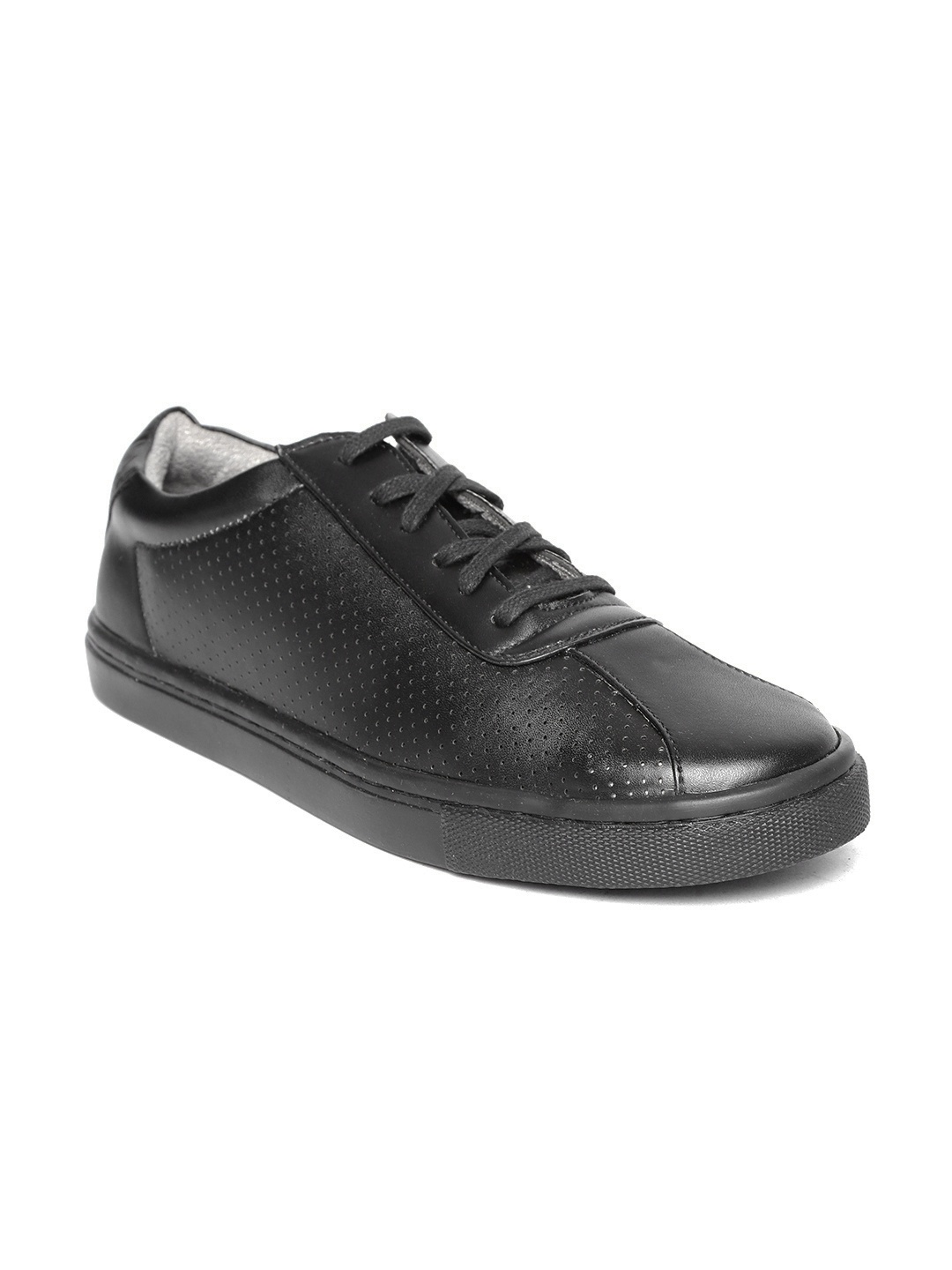 

Mocas Men Black Perforated Sneakers