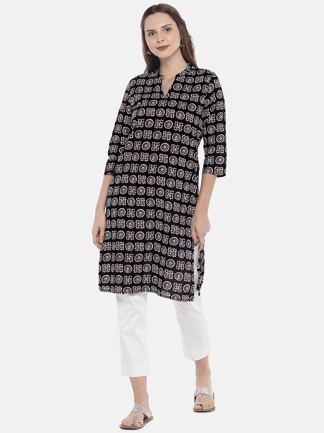 

Globus Women Black & Beige Printed Straight Kurta