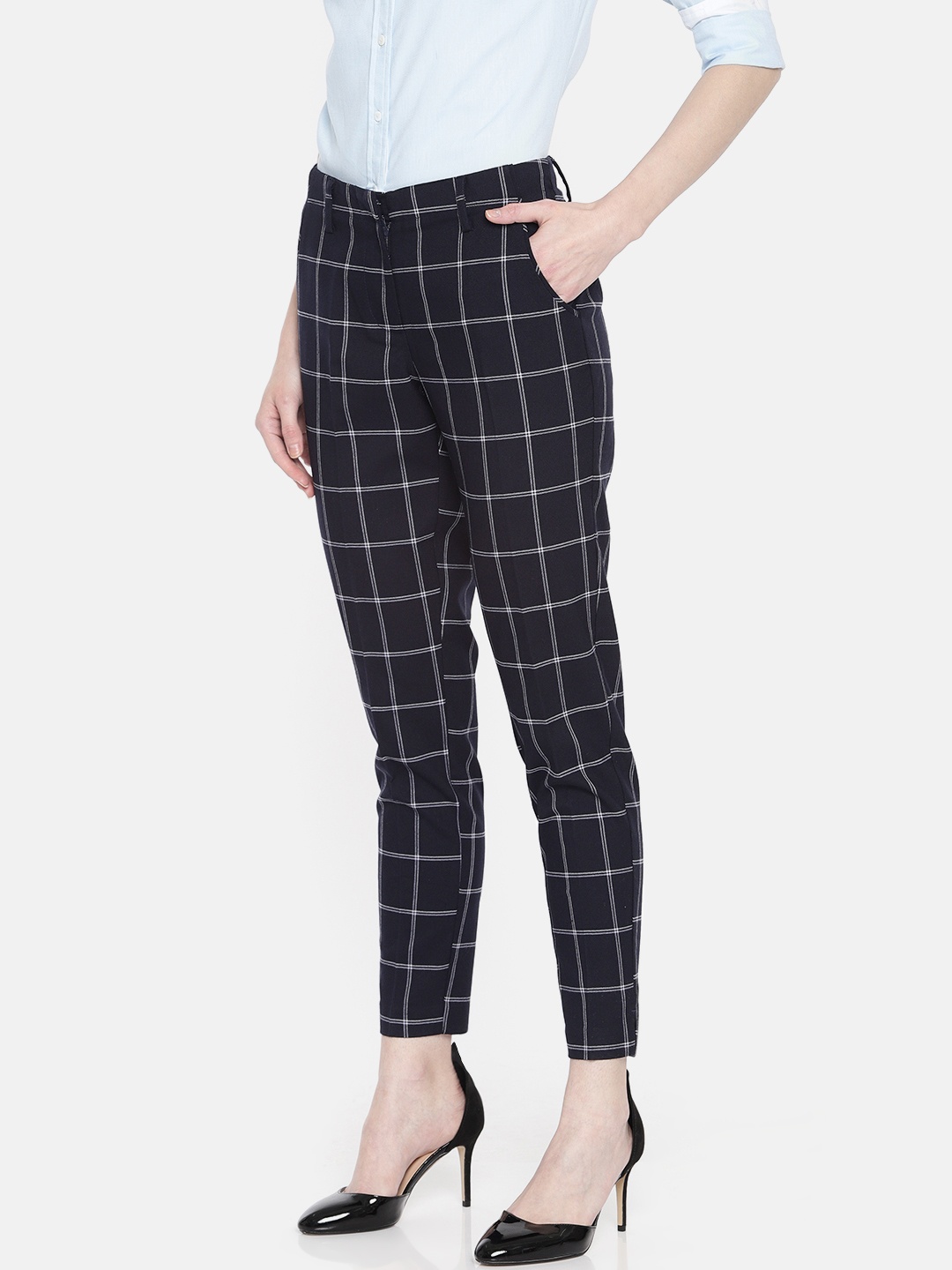 

Vero Moda Women Navy Blue & White Regular Fit Checked Ankle-Length Cigarette Trousers