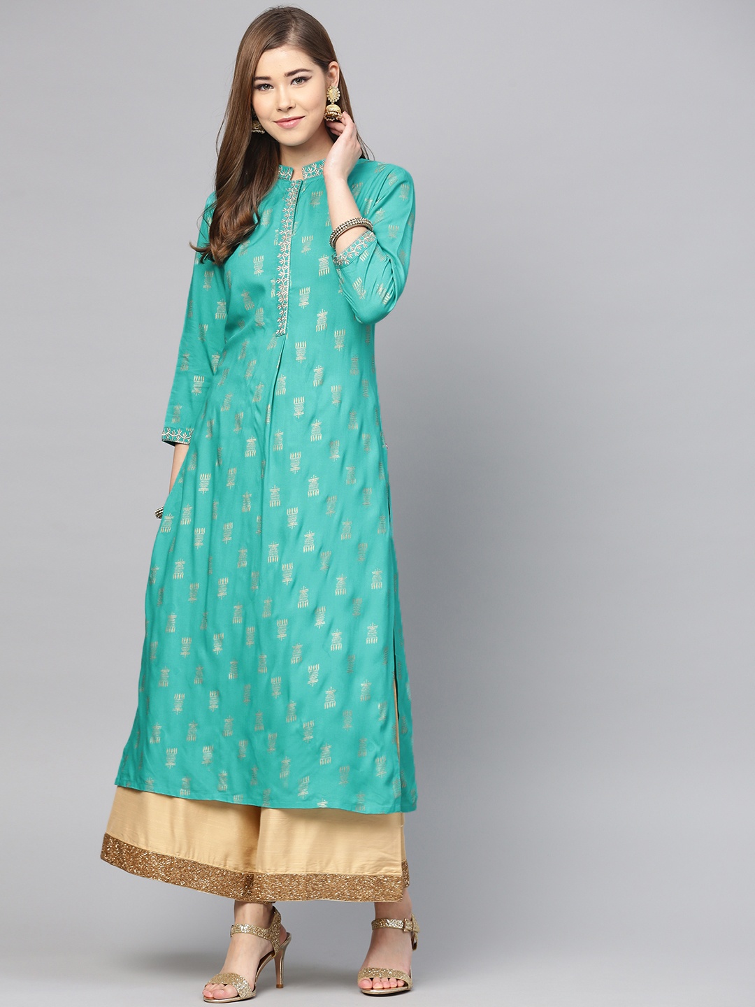 

Varanga Women Blue & Golden Printed Straight Kurta