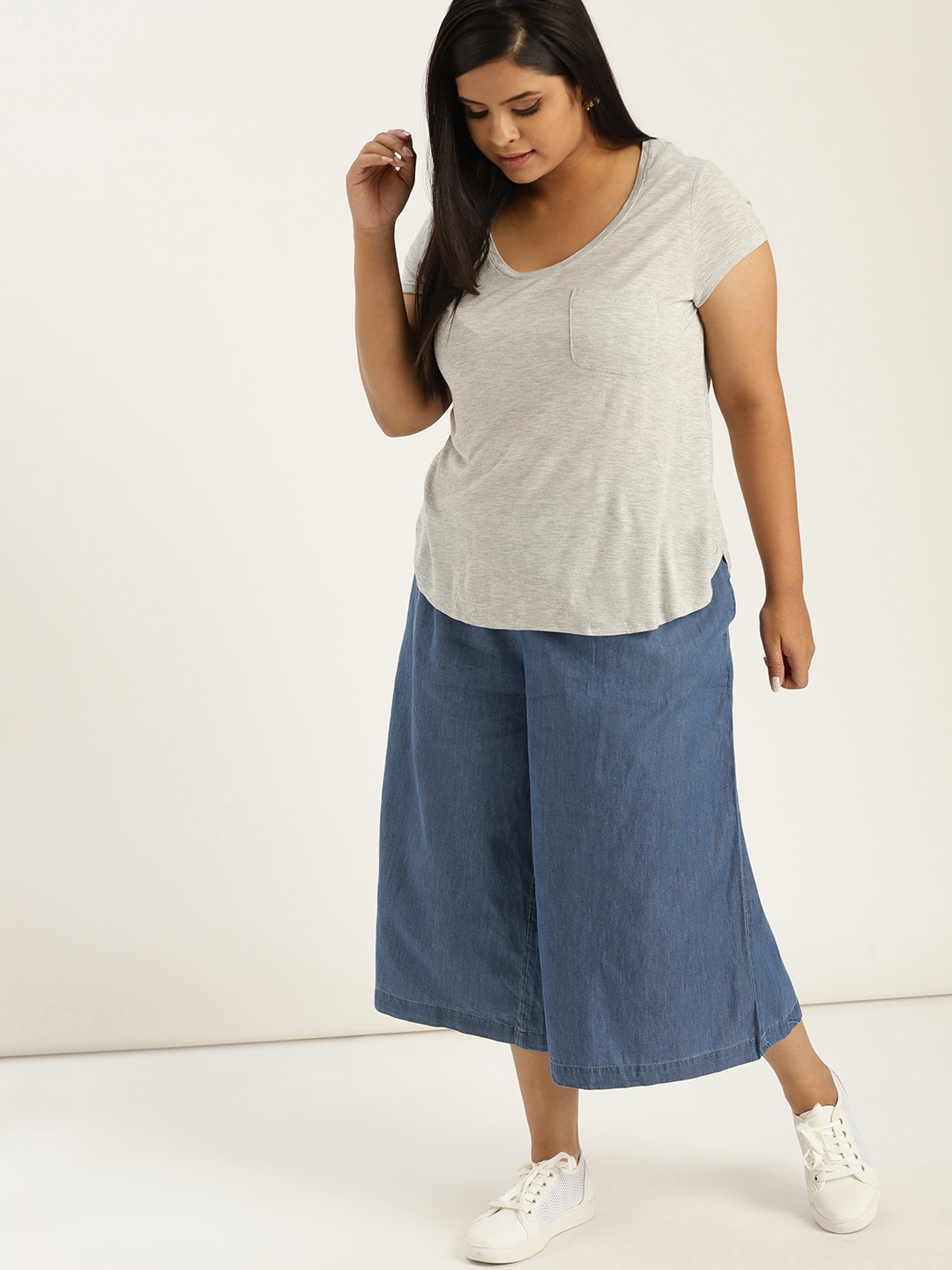 

Sztori Plus Size Women Blue Chambray Culottes
