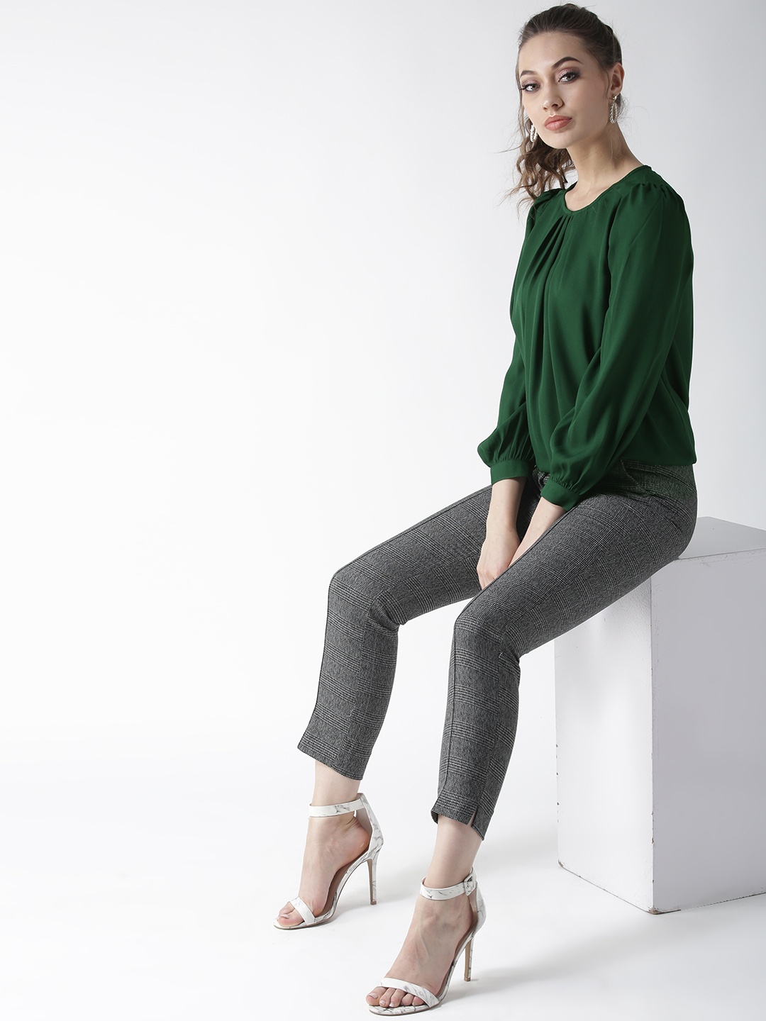 

La Zoire Women Green Solid Top