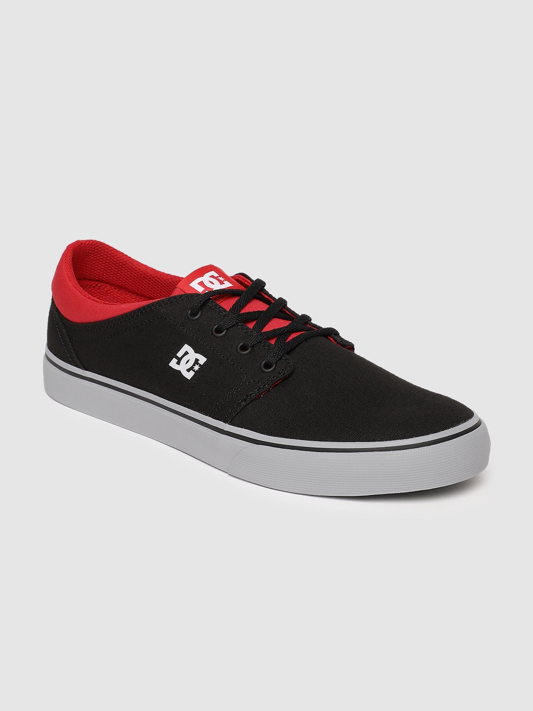 

DC Men Black Solid Sneakers