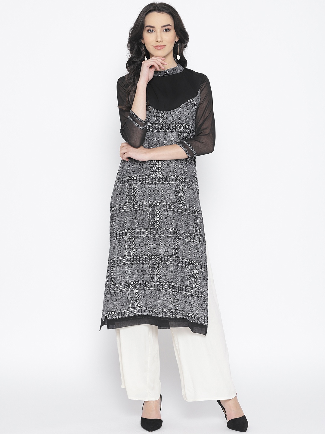 

Cottinfab Women Black & White Printed Straight Kurta