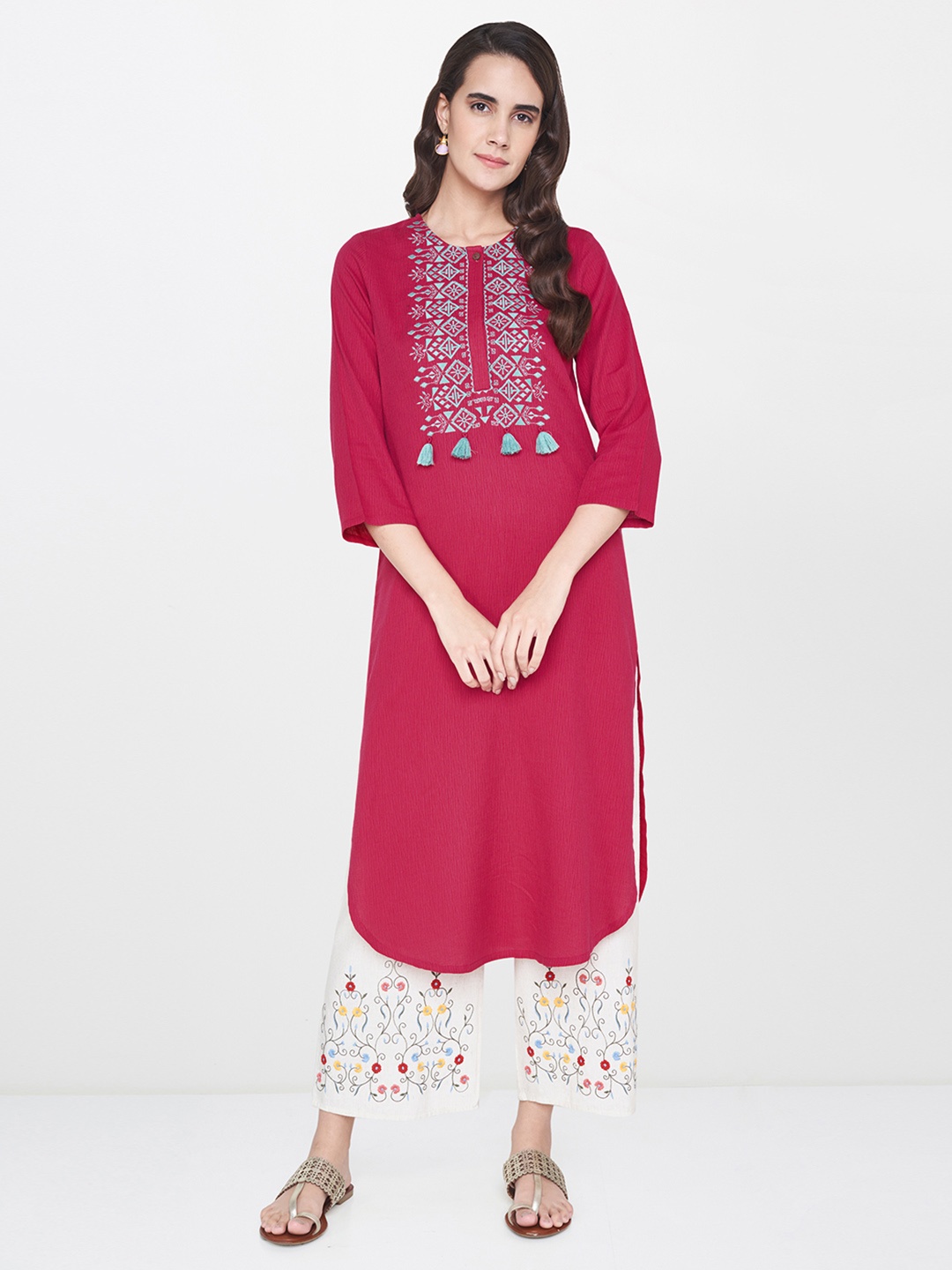 

Global Desi Women Pink Yoke Design Straight Kurta