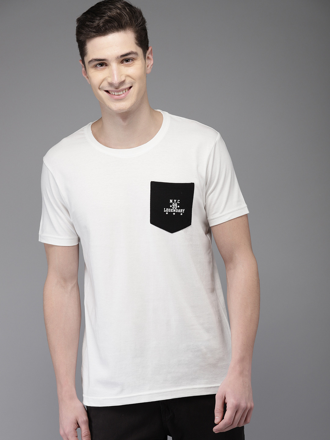 

HERENOW Men White Solid Round Neck Pure Cotton T-shirt