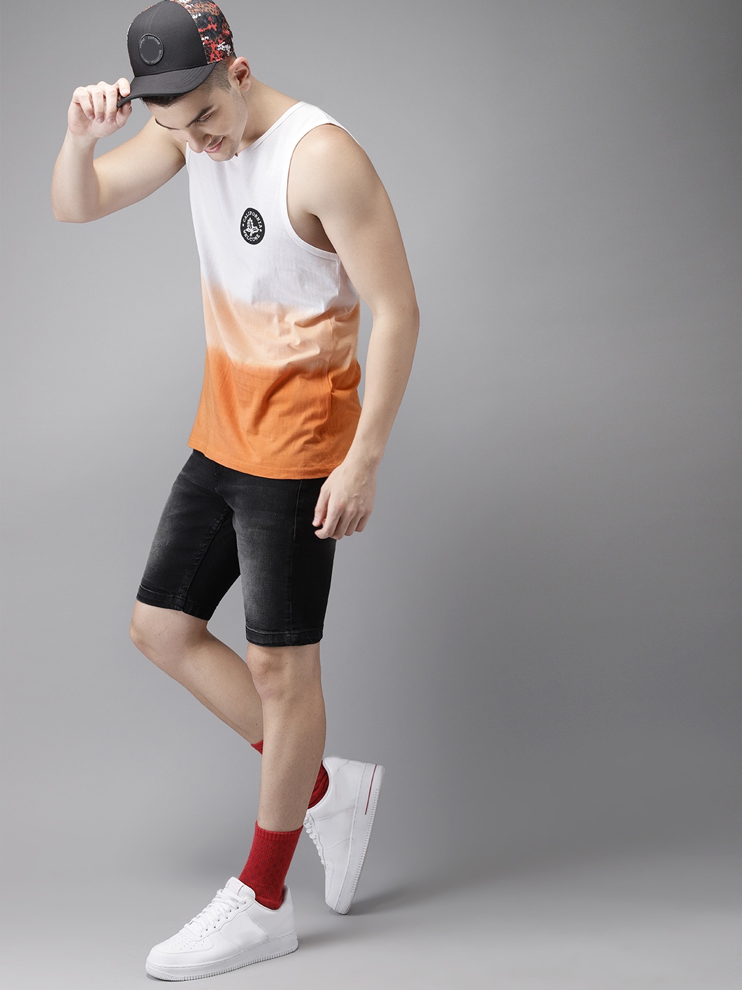 

HERE&NOW Men White & Orange Ombre-Dyed T-shirt