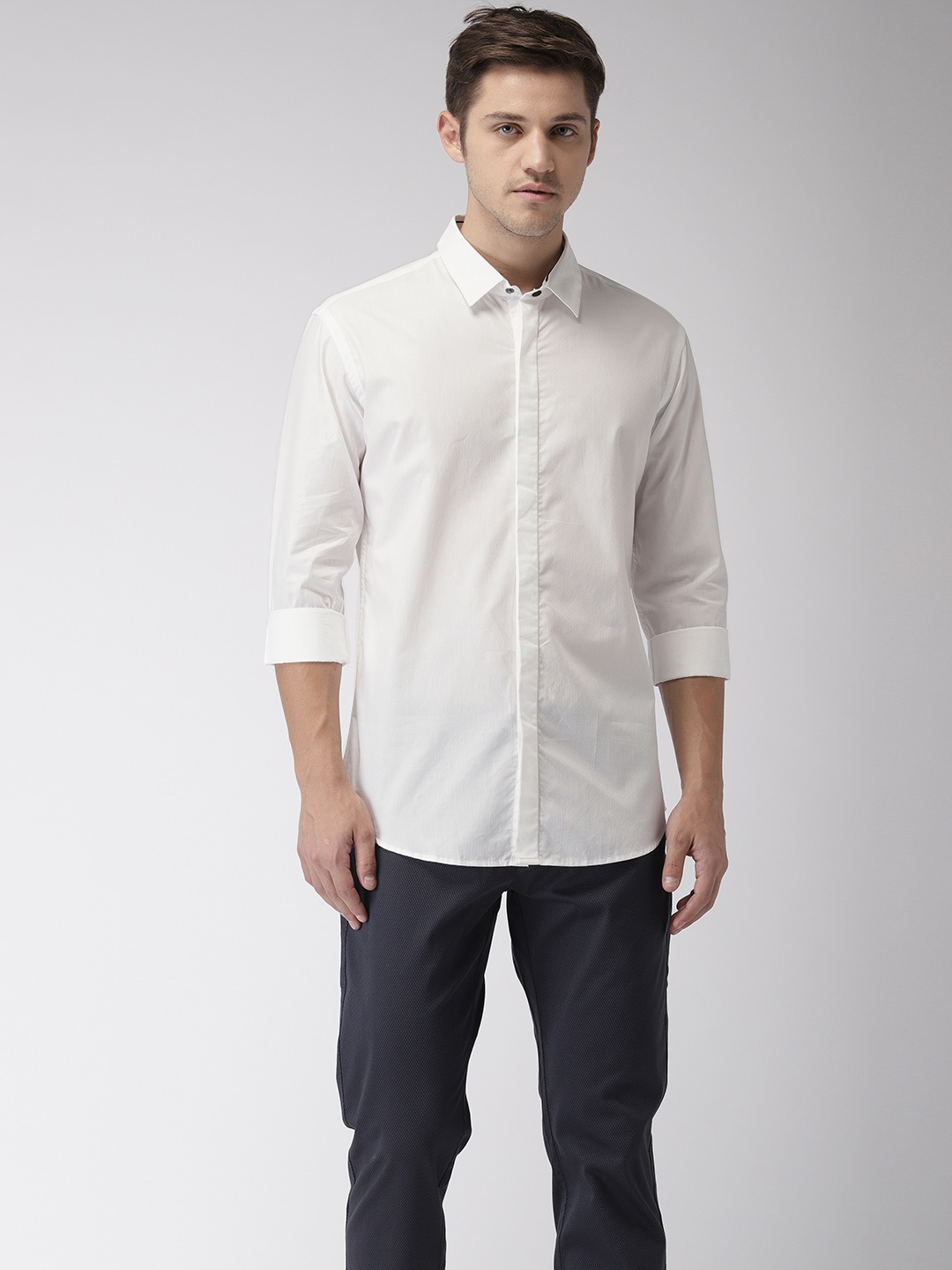 

Flying Machine Men White Slim Fit Solid Casual Shirt