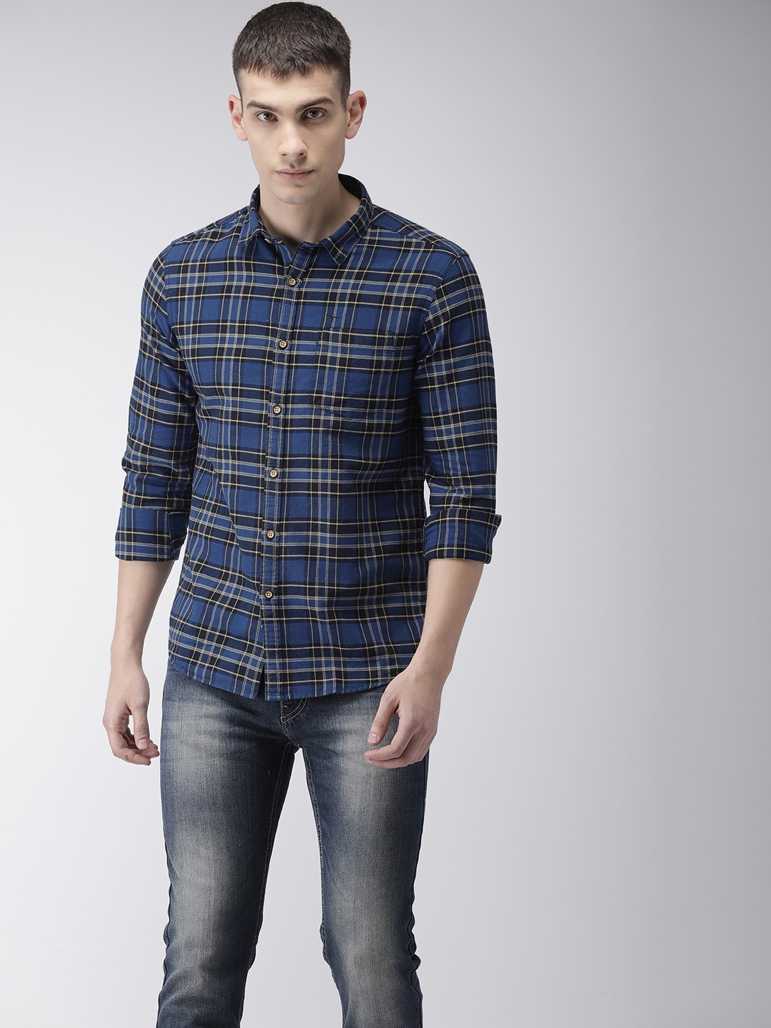 

Flying Machine Men Blue & Black Regular Fit Checked Casual Shirt