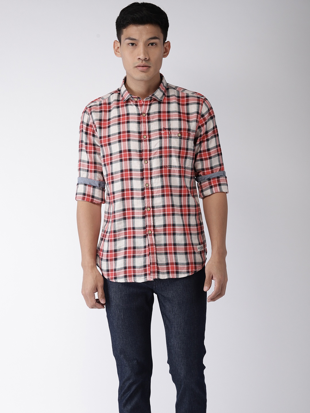 

Flying Machine Men Red & White Regular Fit Checked Casual Shirt