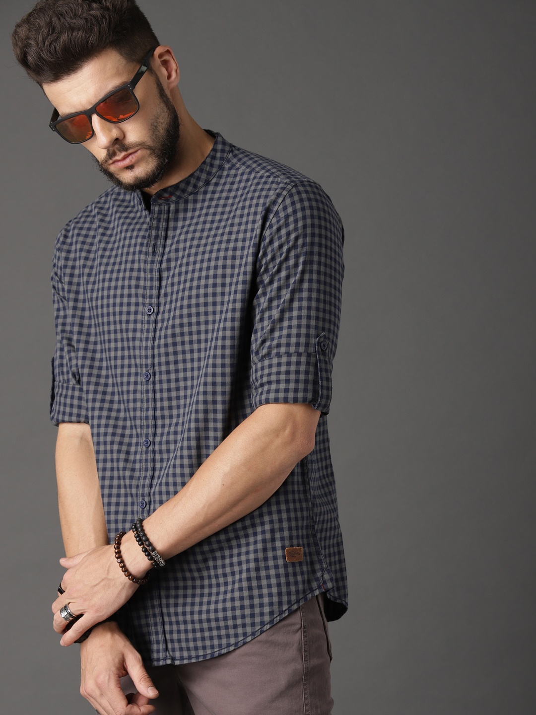 

Roadster Men Navy Blue & Grey Micro Check Casual Shirt