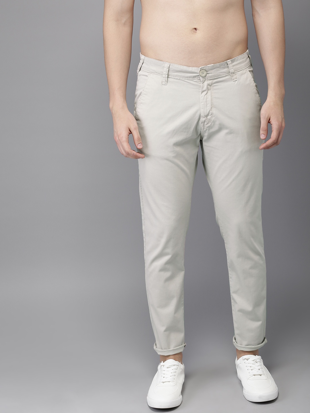 

HERE&NOW Men Off White Slim Fit Solid Chinos