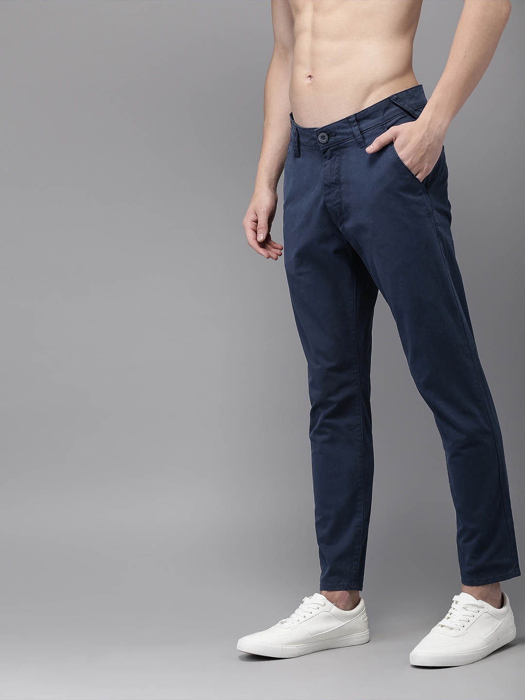 

HERE&NOW Men Navy Blue Slim Fit Solid Chinos