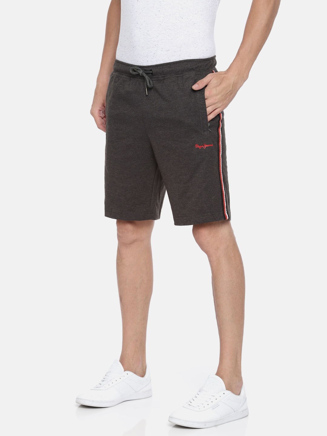 

Pepe Jeans Men Charcoal Grey Solid Regular Fit Sports Shorts