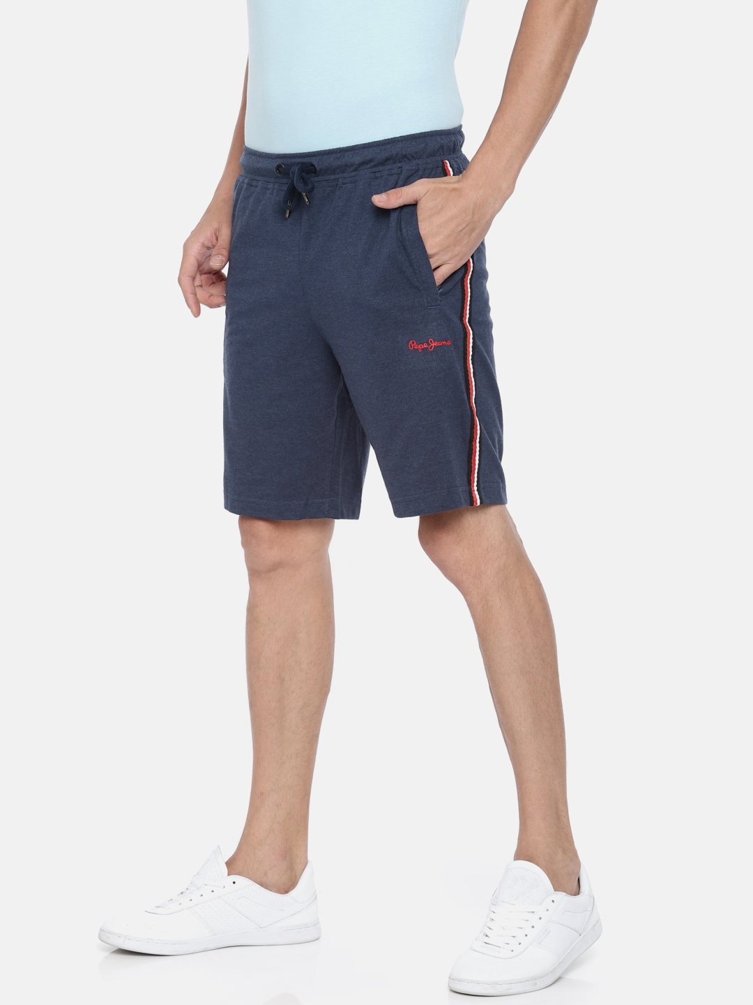 

Pepe Jeans Men Blue Solid Regular Fit Sports Shorts