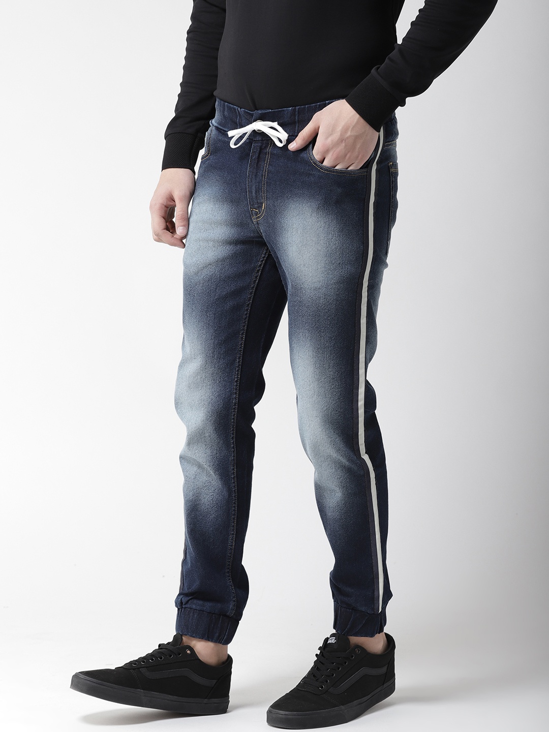 

Hubberholme Men Navy Slim Fit Mid-Rise Clean Look Stretchable Joggers, Navy blue