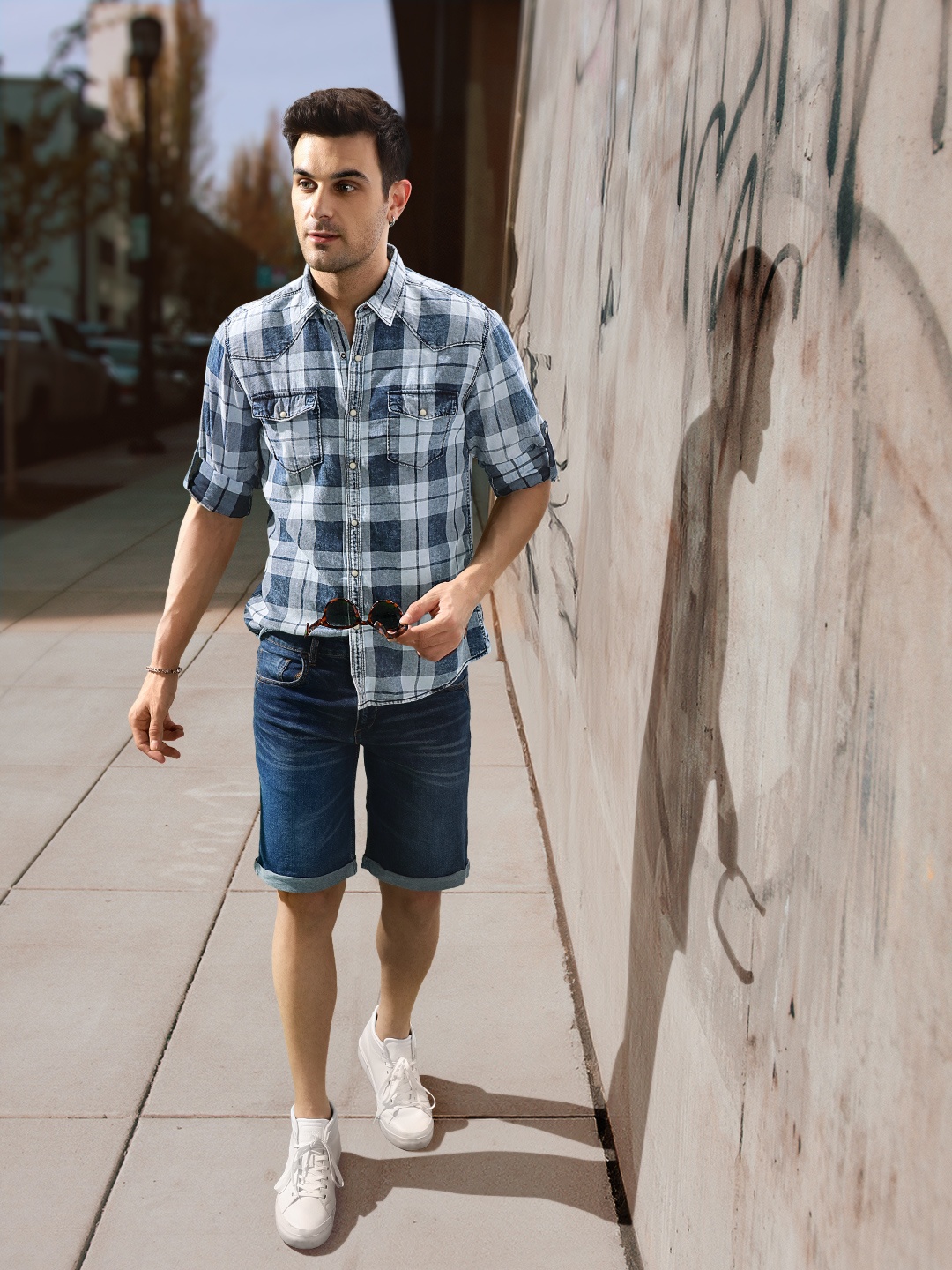 

Roadster Men Blue Pure Cotton Tartan Checked Casual Shirt