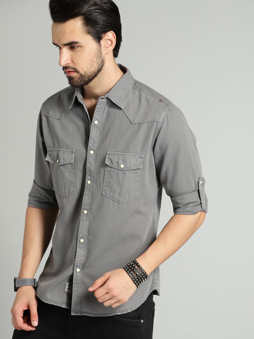 

Roadster Men Grey Regular Fit Solid Sustainable Casual Shirt