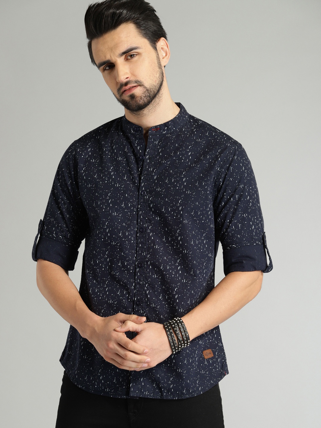 

Roadster Men Navy Blue & White Regular Fit Printed Sustainable Casual Shirt