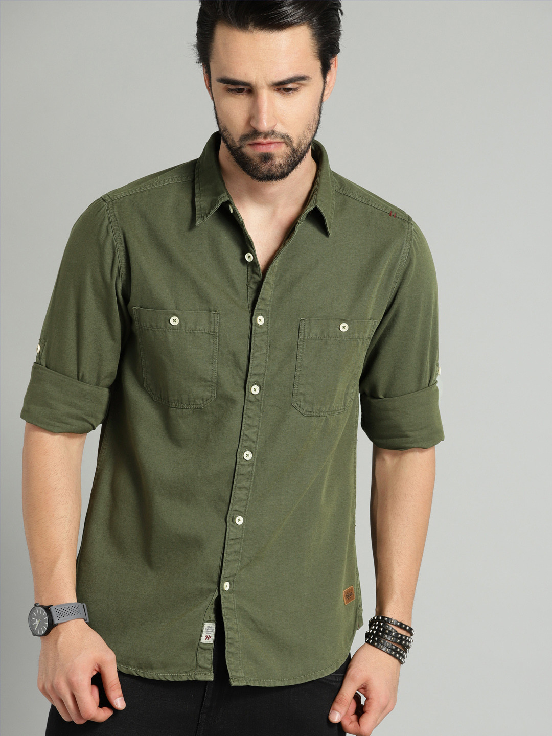 

Roadster Men Olive Green Regular Fit Solid Casual Shirt