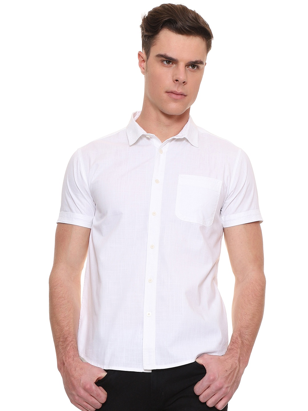

People Men White Slim Fit Solid Casual Shirt
