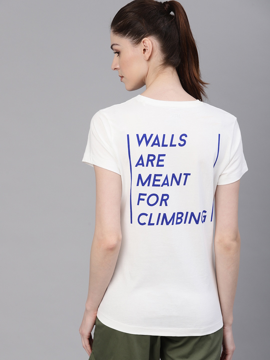 

HRX by Hrithik Roshan Women White Printed Round Neck Outdoor Regular fit Pure Cotton T-shirt