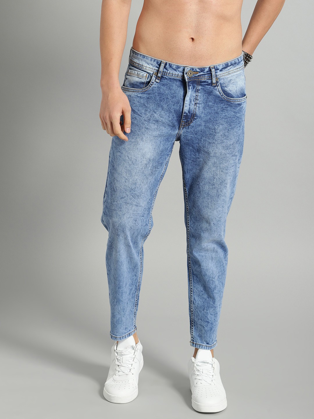 

Roadster Men Blue Regular Fit Mid-Rise Clean Look Stretchable Jeans