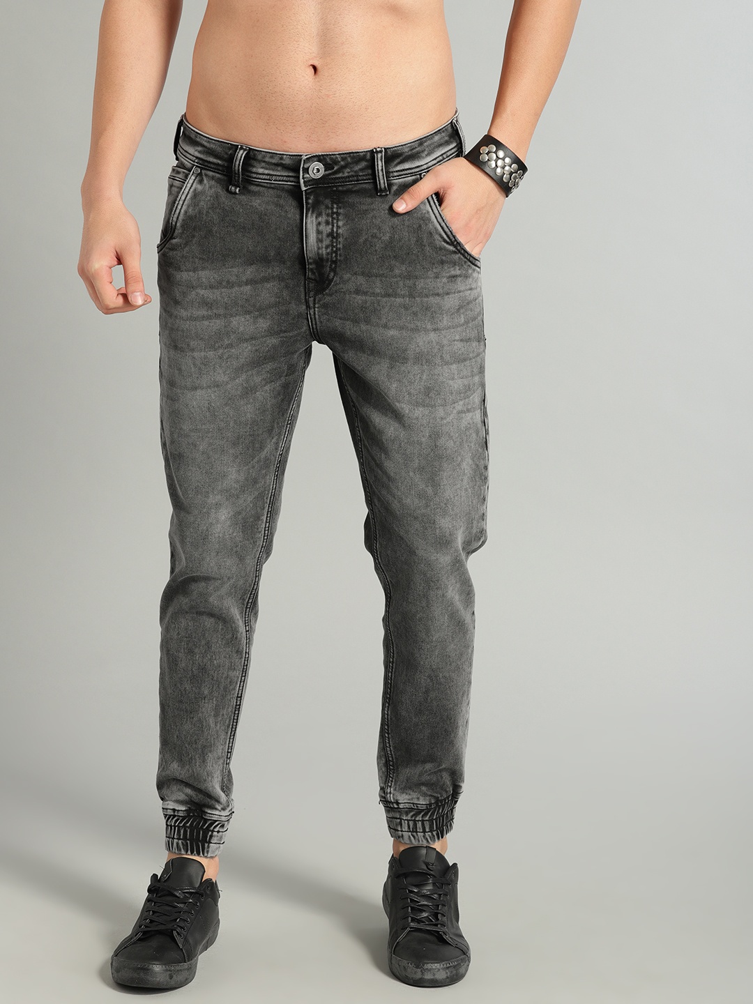 

Roadster Men Black Jogger Mid-Rise Clean Look Stretchable Jeans