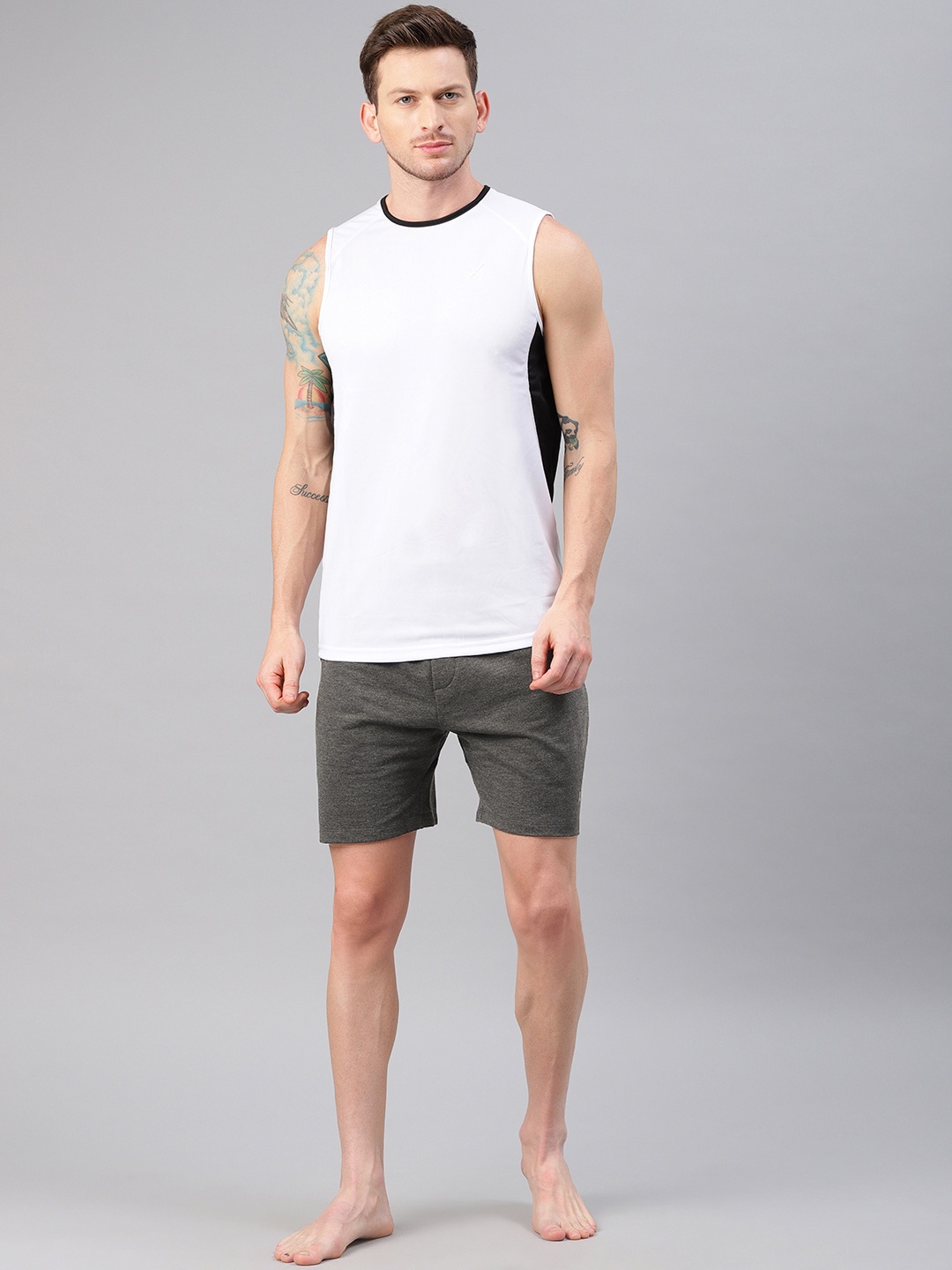 

HRX by Hrithik Roshan Men Black Solid Regular Fit Yoga Shorts, Grey