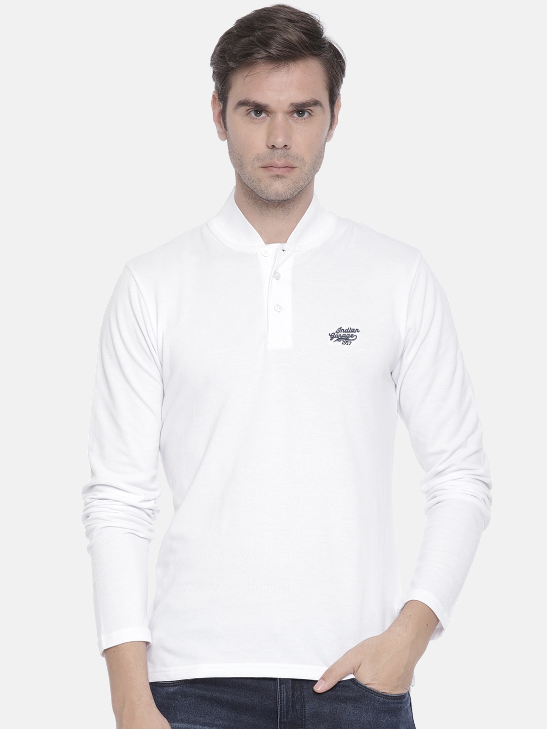 

The Indian Garage Co Men White Solid T-shirt