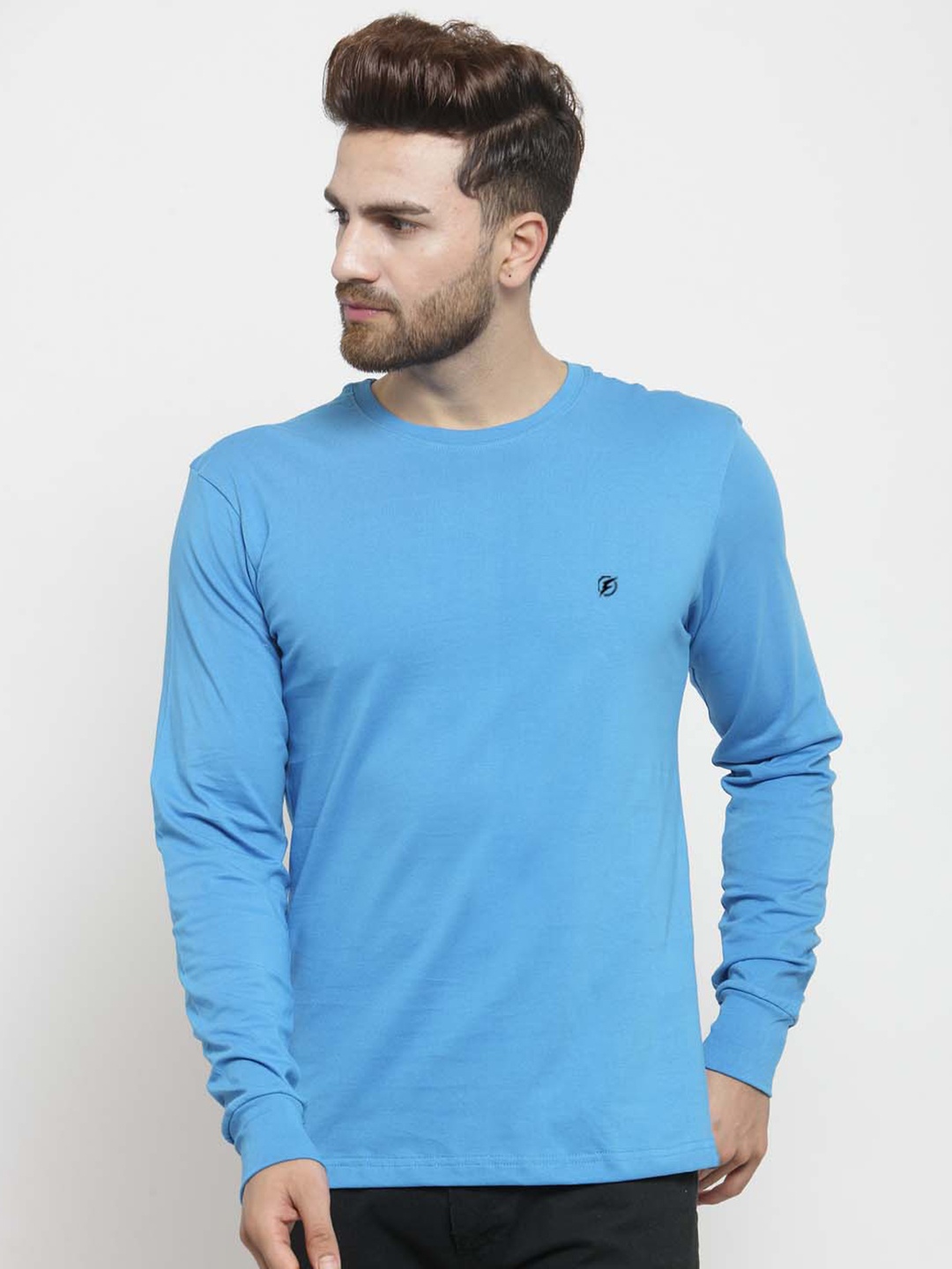 

Friskers Men Turquoise Blue Solid Round Neck Pure Cotton T-shirt