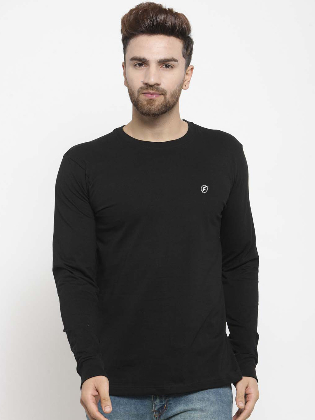 

Friskers Men Black Solid Round Neck Pure Cotton T-shirt