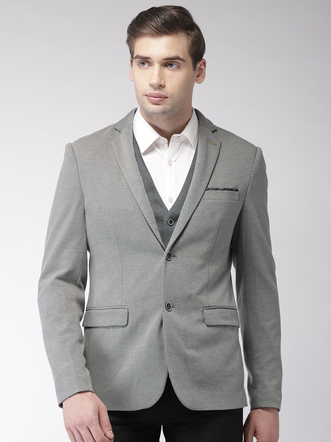 

Arrow Men Grey Solid Single-Breasted Zero Calorie Fit Smart Formal Blazer with Waistcoat
