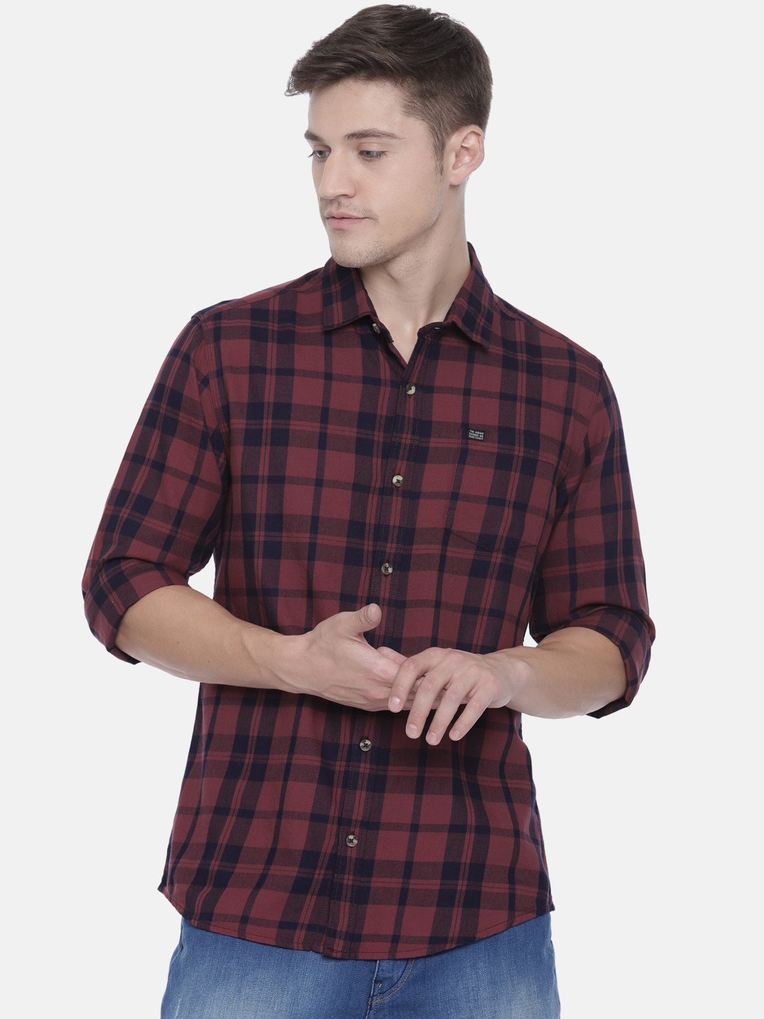 

The Indian Garage Co Men Burgundy & Navy Regular Fit Checked Casual Shirt