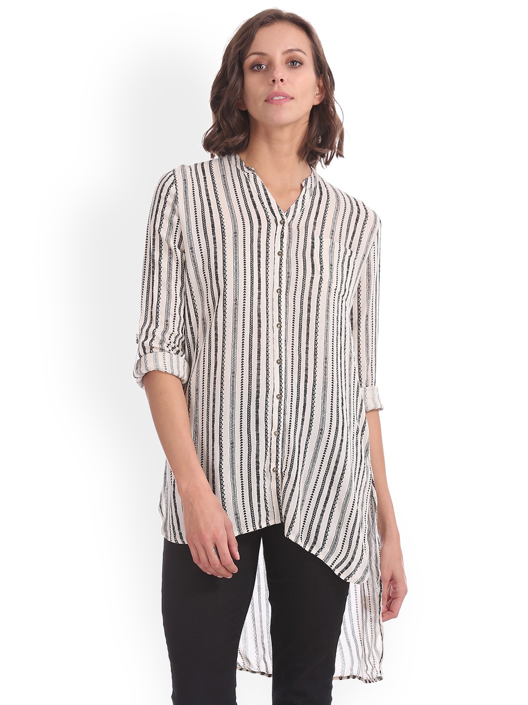 

Cherokee Women Off-White Printed High-Low Top