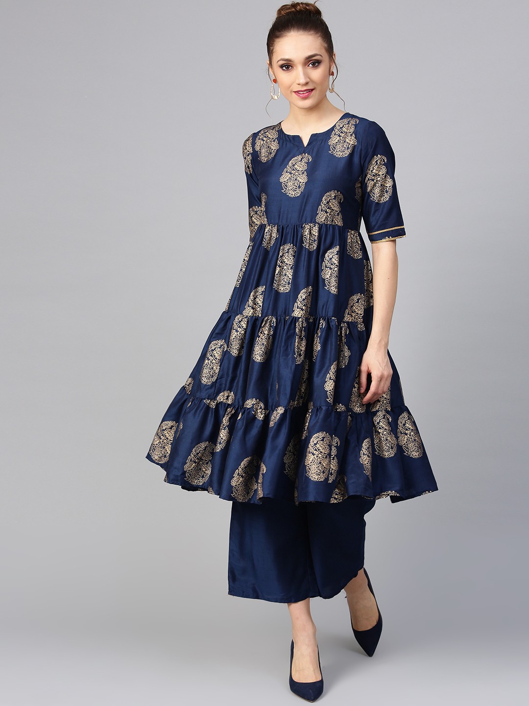 

Libas Women Navy Blue & Golden Printed Kurta with Palazzos