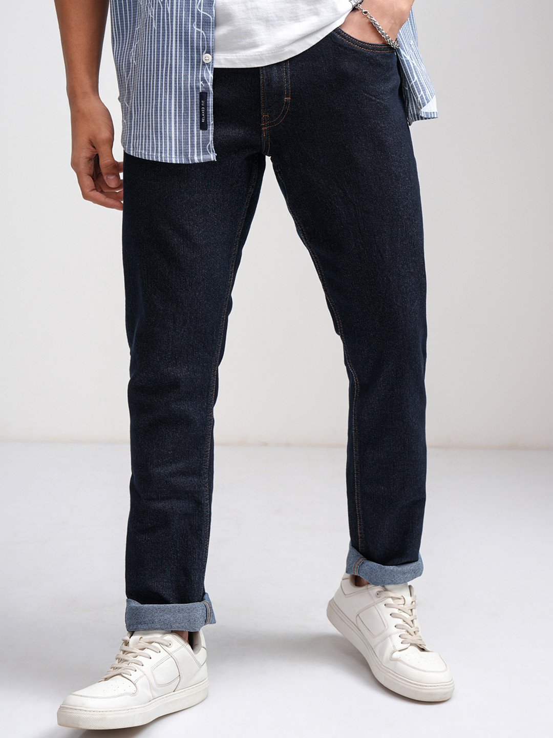 

HIGHLANDER Men Navy Blue Slim Fit Mid-Rise Clean Look Stretchable Jeans