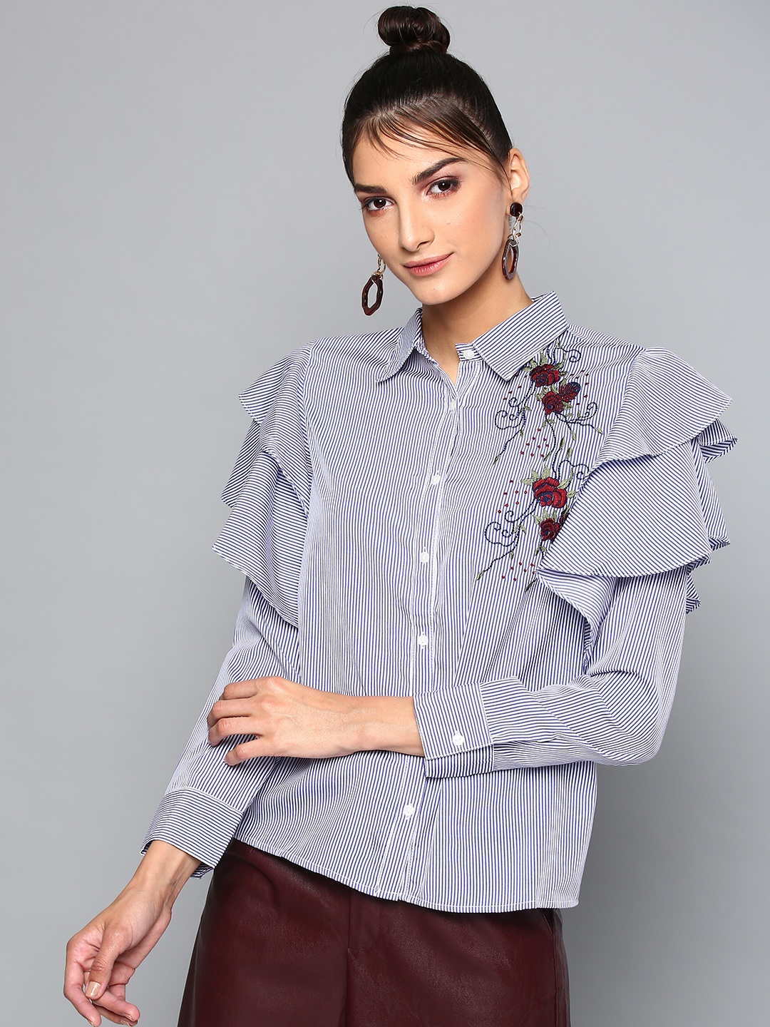 

RARE Women Blue & White Regular Fit Striped Casual Shirt