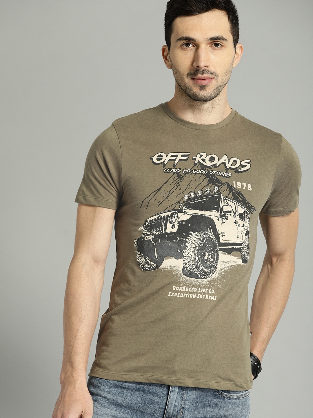 

The Roadster Lifestyle Co Men Olive Green Printed Round Neck Pure Cotton T-shirt