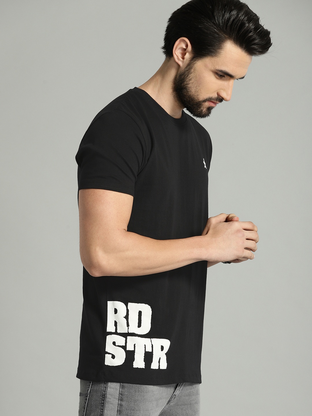 

The Roadster Lifestyle Co Men Black Printed Round Neck Pure Cotton T-shirt