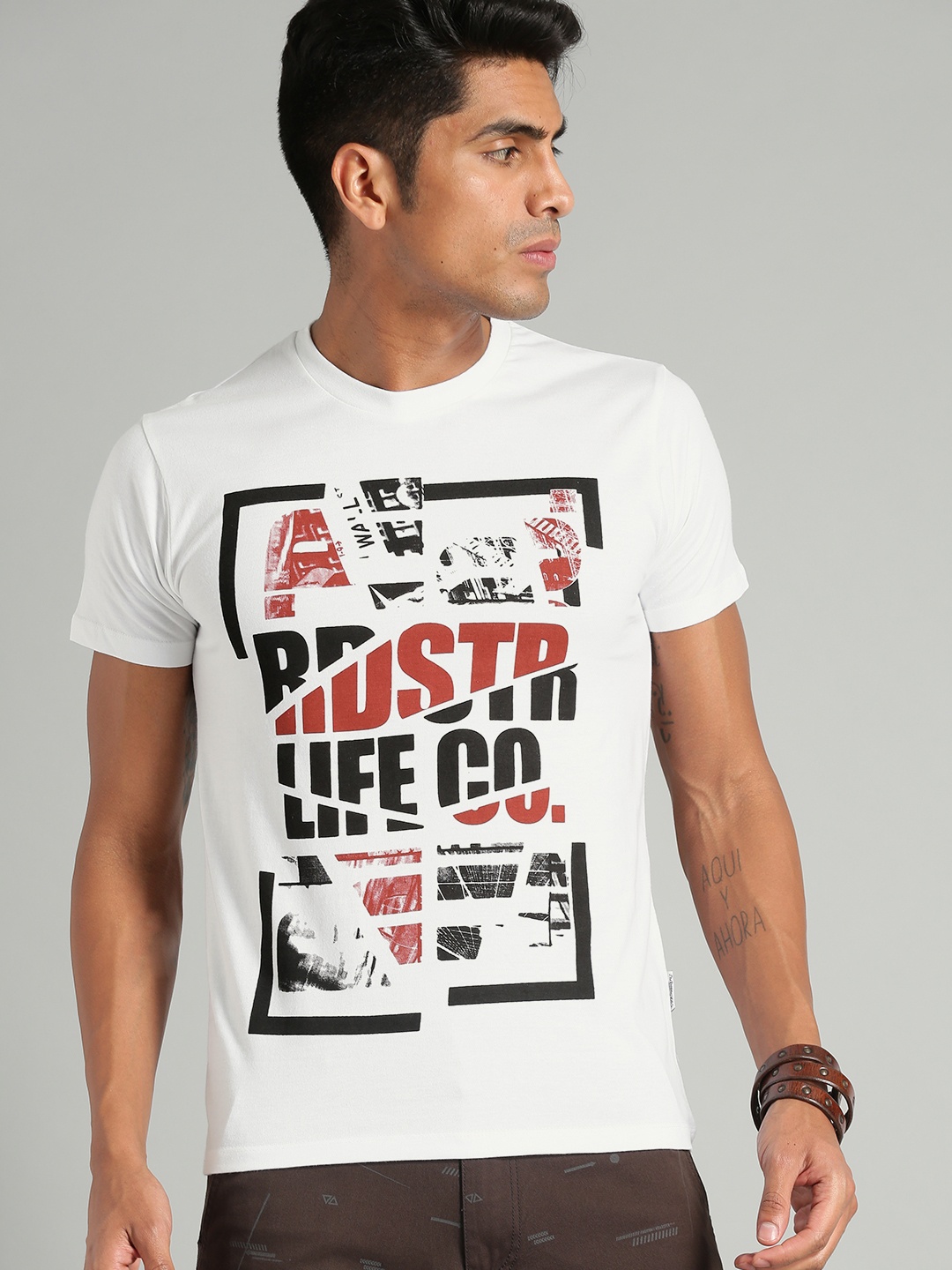 

The Roadster Lifestyle Co Men White Printed Round Neck Pure Cotton T-shirt