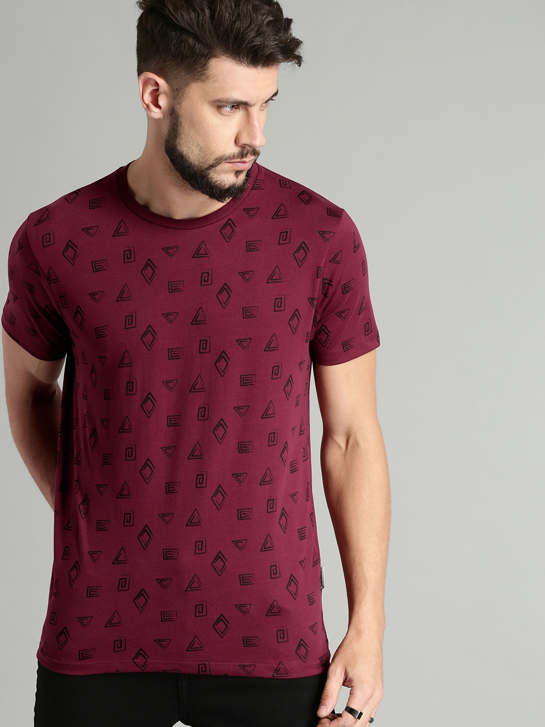 

Roadster Men Burgundy All Over Print Round Neck T-shirt