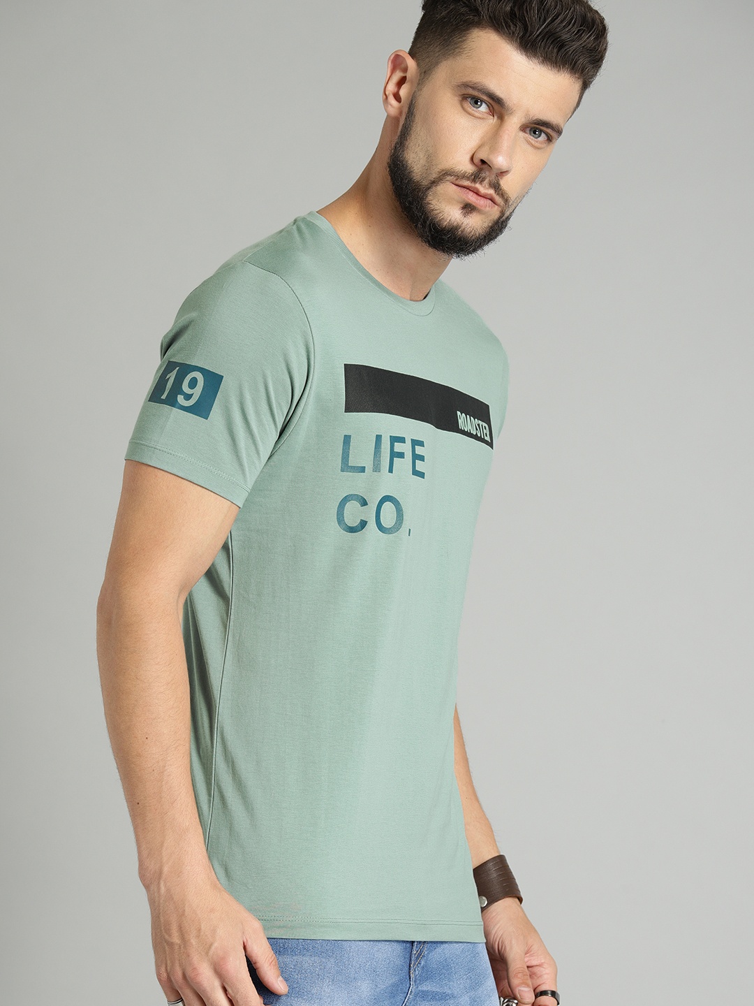 

The Roadster Lifestyle Co Men Green Printed Round Neck Pure Cotton T-shirt