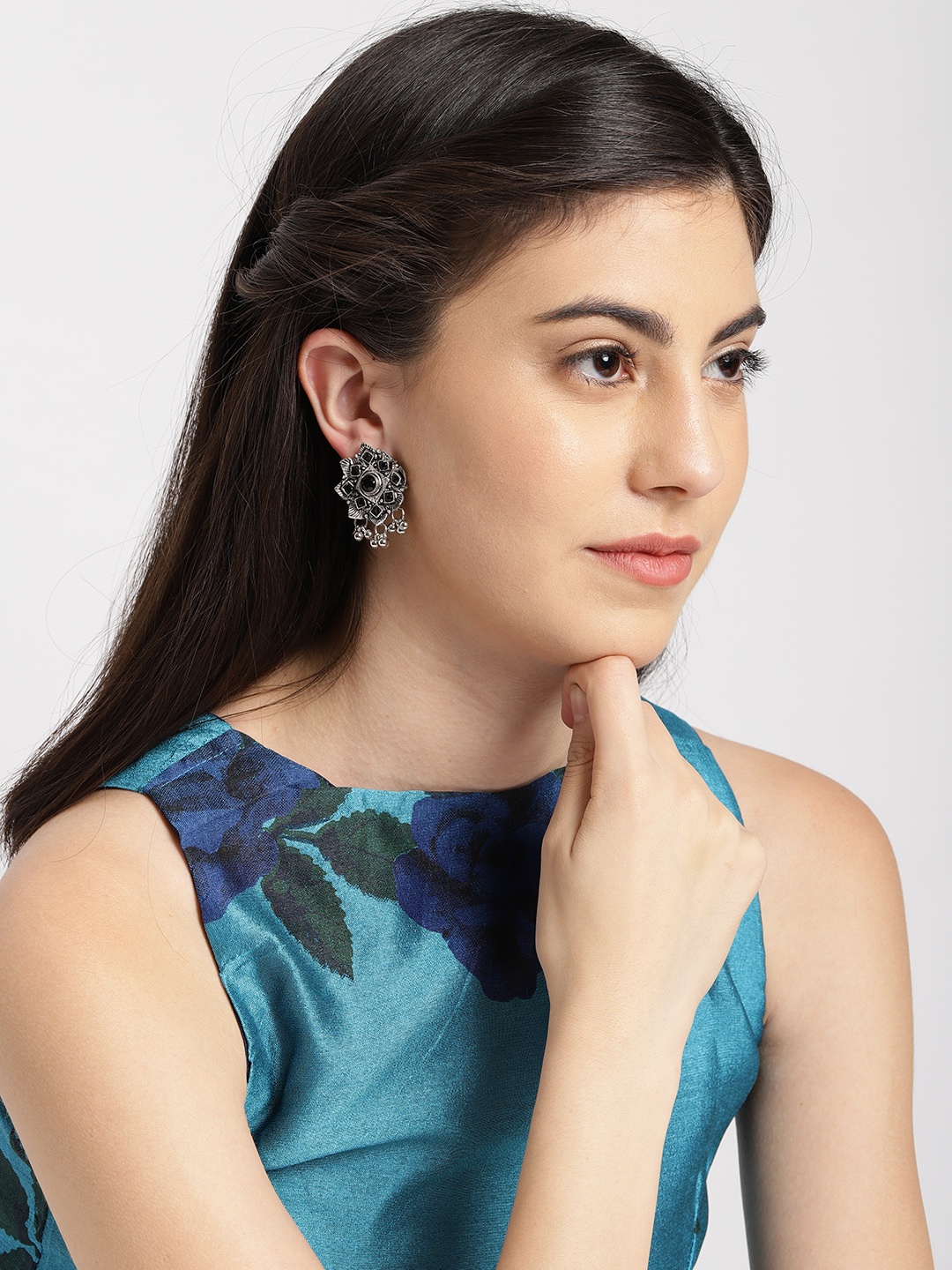 

Ayesha Black Ethnic Oxidized Flower with Rhinestone & Ghungroo Oversized Stud, Silver