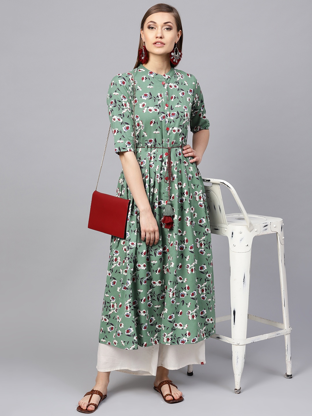 

Yuris Women Green & White Floral Print A-Line Kurta