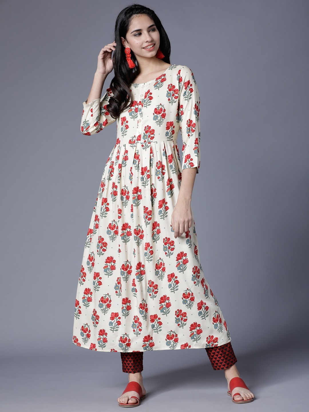 

Vishudh Women Cream-Coloured & Red Floral Printed A-Line Kurta