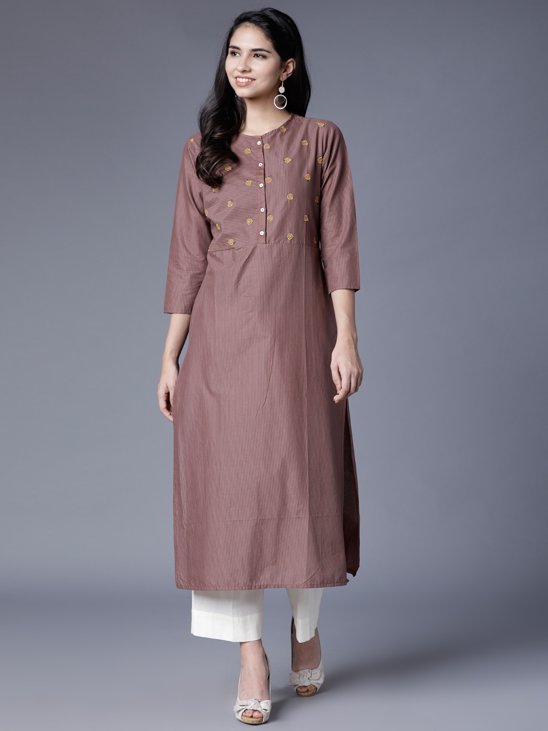 

Vishudh Women Brown Striped Straight Kurta
